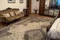 Uy 10 xonalar 900 m² Toshkentda