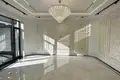 Uy 7 xonalar 700 m² Toshkentda