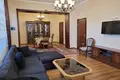 Uy 7 xonalar 300 m² Toshkentda, Oʻzbekiston