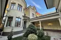 Uy 10 xonalar 550 m² Toshkentda, O‘zbekiston