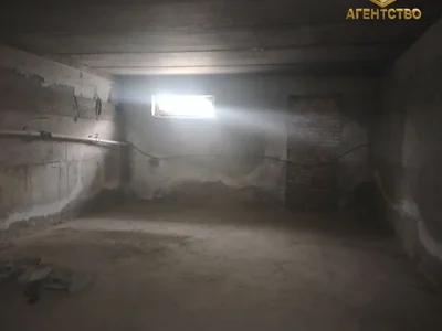 Многоквартирный жилой дом Коробка на первом этаже 42м2 +42м2 подвал можно под дуплекс