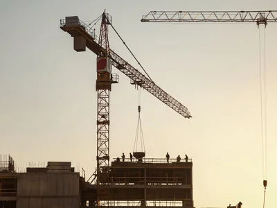 Долгострои под прицелом: в промзонах Узбекистана начнут изымать и продавать замороженные бизнес-проекты