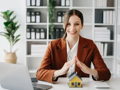 O‘zbekistonda rieltorlar uchun majburiy malaka oshirish: davlat sertifikati bilan onlayn kurs start olmoqda